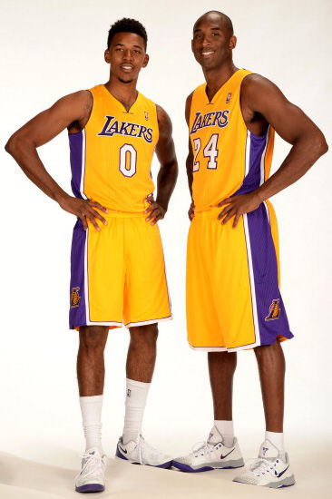 球星刚上场就改变节奏（球星上场瞬间改写节奏）