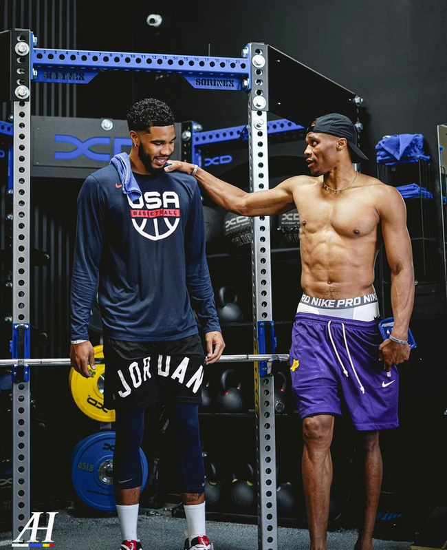 52岁，雷科莱塔主席比达尔打破巴拉圭甲级联赛最年长出场纪录（52岁雷科莱塔主席比达尔刷新巴拉圭甲级联赛最年长出场纪录）